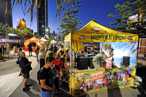 Surfers Paradise Beachfront Markets - Accommodation Daintree 0
