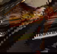 Callum Watson - Jazz Piano Live Stream - Accommodation Daintree