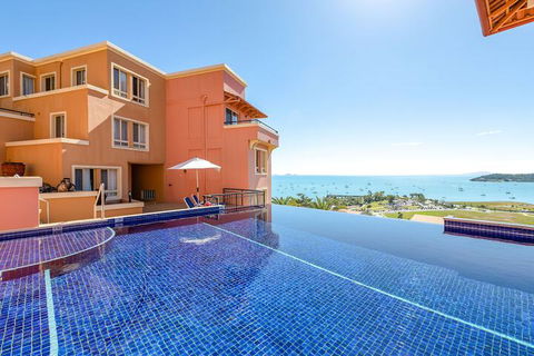 Martinique Whitsunday - Accommodation Daintree 5