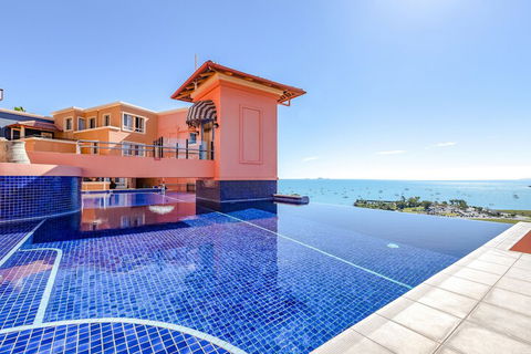 Martinique Whitsunday - Accommodation Daintree 3