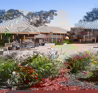 The Standpipe Golf Motor Inn - Accommodation Daintree