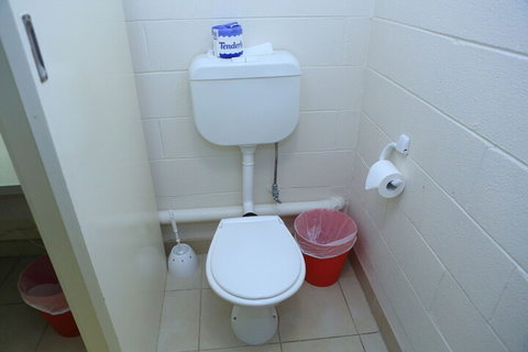 Absolute Lakes Entrance - Accommodation Daintree 5