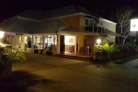 Admiral Nelson Motor Inn - Accommodation Daintree 6