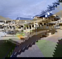 Montego Mermaid Beach Motel - Accommodation Daintree