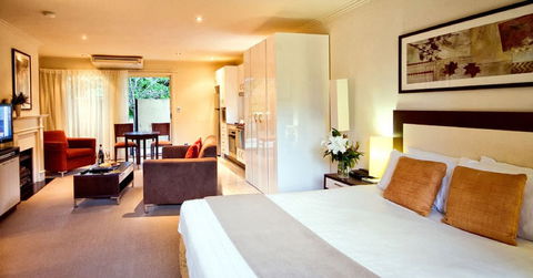 Falls Mountain Retreat - Accommodation Daintree 3