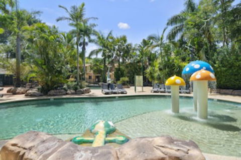 Ashmore Palms Holiday Village - Accommodation Daintree 0