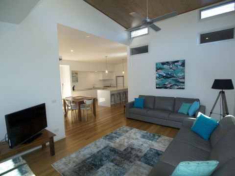 Worrowing Jervis Bay - Accommodation Daintree 0