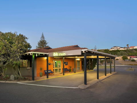 Ibis Styles Geraldton - Accommodation Daintree 0