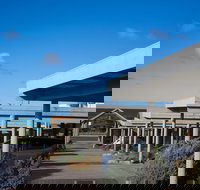 Beachfront Motel - Accommodation Daintree