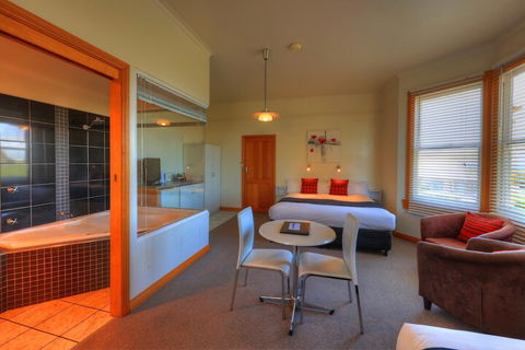 Stanley Seaview Inn - Accommodation Daintree 3