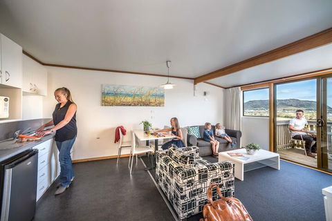 Stanley Seaview Inn - Accommodation Daintree 7