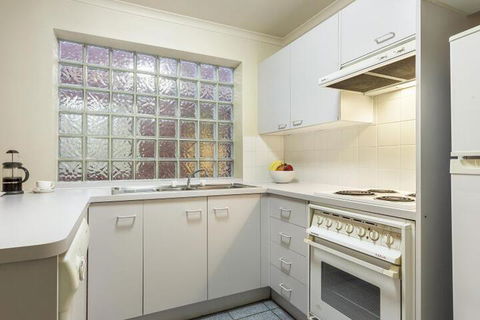 Alphington Serviced Apartments - Accommodation Daintree 6