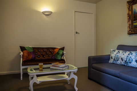 Albert Heights Serviced Apartments - Accommodation Daintree 3