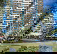 Mantra Broadbeach on the Park - Accommodation Daintree