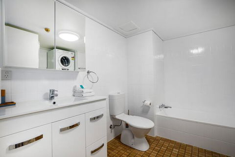 Golden Sands Apartments - Accommodation Daintree 7