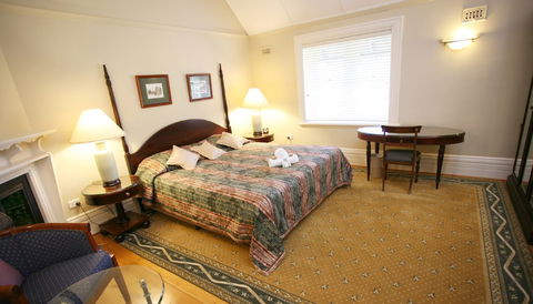 Darcys Hotel At Homebush - Accommodation Daintree 3