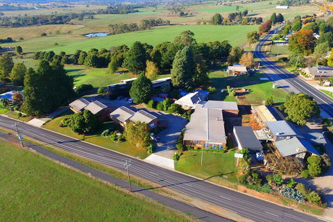 Mountain Creek Motel - Accommodation Daintree 2