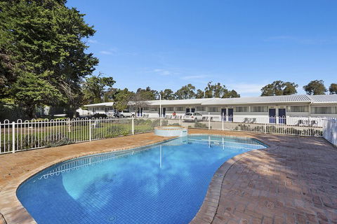 Byer Fountain Motor Inn, Holbrook - Accommodation Daintree 7
