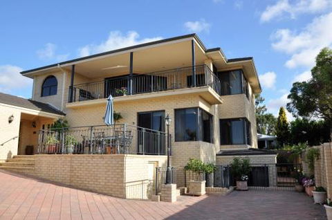 Alfred Cove Short Stay - Accommodation Daintree 5