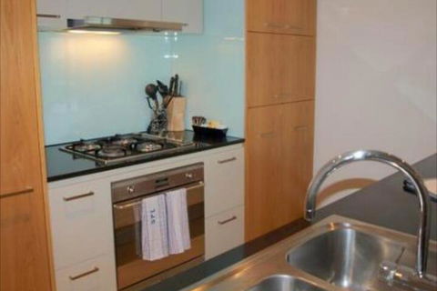 Docklands Prestige Apartments - Accommodation Daintree 4
