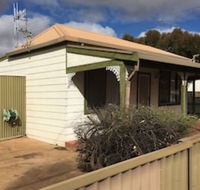 Away Cottages Broken Hill - Accommodation Daintree