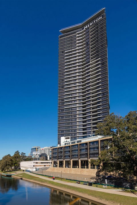 Meriton Suites Church Street, Parramatta - Accommodation Daintree 2