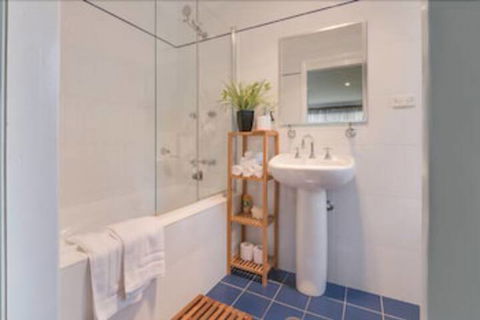Mountainside B&B - Accommodation Daintree 5