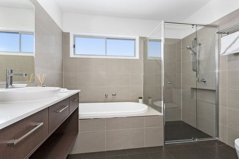 Sun Dream Palace Tweed Coast Holidays - Accommodation Daintree 4