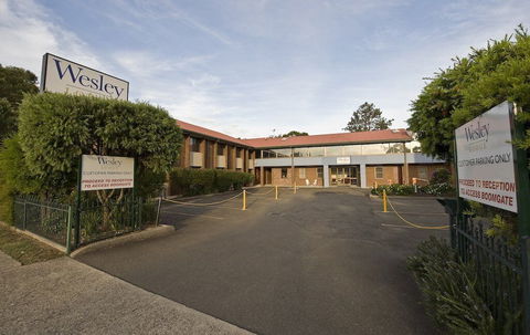 175 One Hotels And Apartments - Accommodation Daintree 1