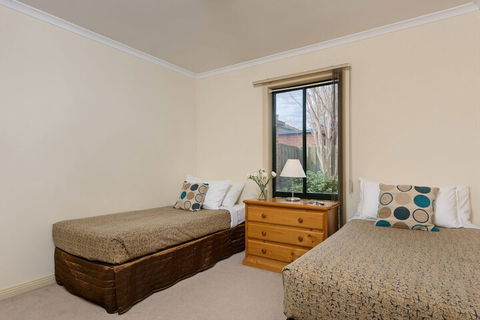 Park Avenue - Forest Hill - Accommodation Daintree 7
