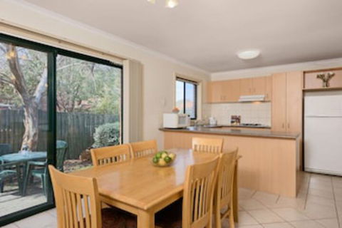 Park Avenue - Forest Hill - Accommodation Daintree 0