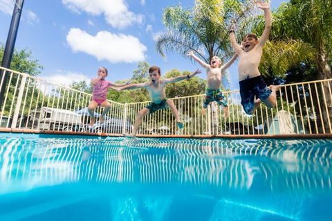 Deniliquin Riverside Caravan Park - Accommodation Daintree 2