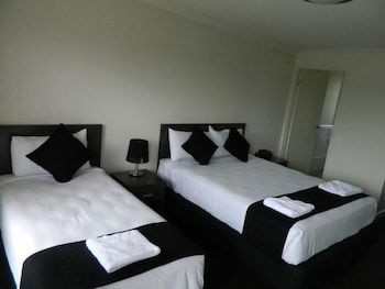 Dooleys Capella Tavern And Motel - Accommodation Daintree 6
