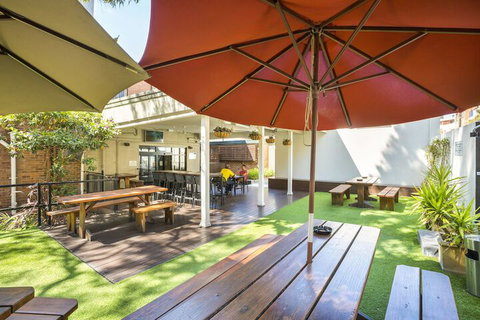 Nightcap At Regents Park Hotel - Accommodation Daintree 1