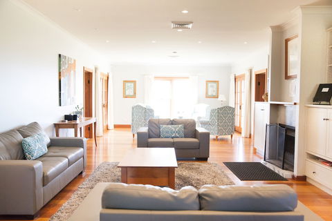 Audrey Wilkinson Vineyard - Accommodation Daintree 1
