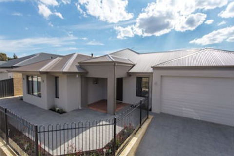 Beckenham House - Accommodation Daintree 0