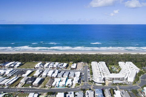 Luxe House Tweed Coast Holidays Ã‚ - Accommodation Daintree 1