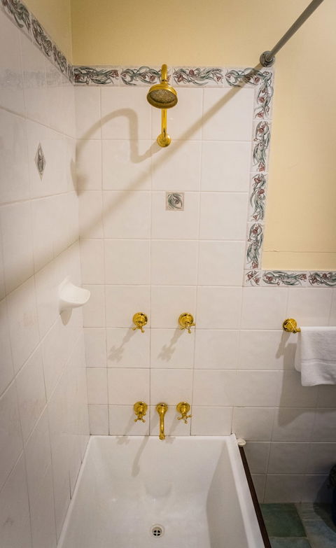 Whispering Pines Cottages - Accommodation Daintree 0