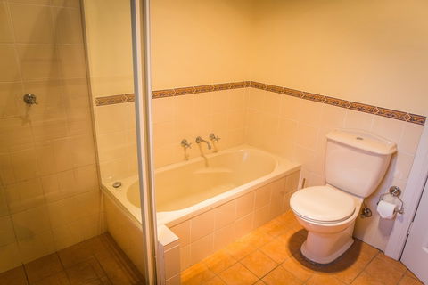 Whispering Pines Cottages - Accommodation Daintree 6