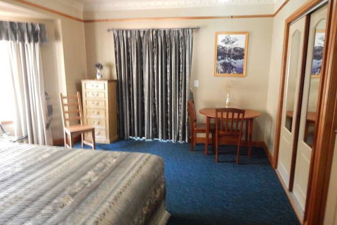 R On The Downs BnB & Spa Cottages - Accommodation Daintree 3