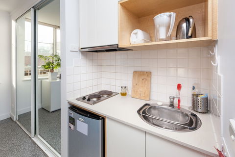 HENRIETTA, Carlton Studio Apartment - Accommodation Daintree 1