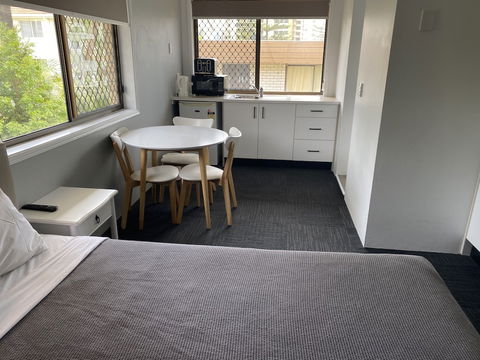 Gold Coast Inn - Accommodation Daintree 2