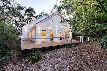 White Cottage - Accommodation Daintree 0