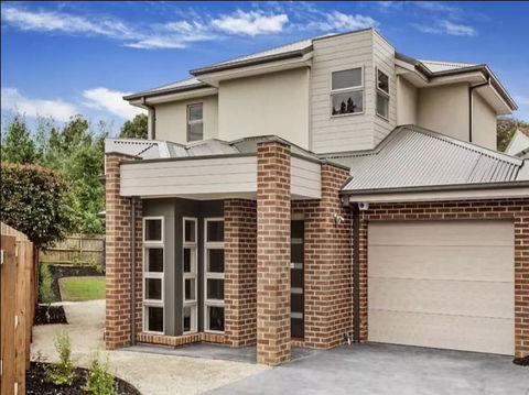 Signature Townhouse In Doncaster - Accommodation Daintree 1
