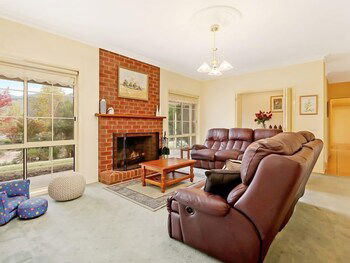 Alpine Mist - Spacious 5 Bedroom Home - Accommodation Daintree 4