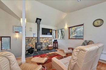 Snow Bound - Accommodation Daintree 1