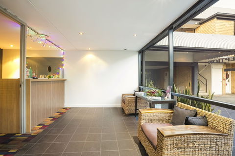 Nightcap At Kawana Waters Hotel - Accommodation Daintree 4