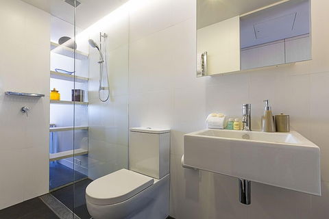 Accommodate Canberra - Nishi - Accommodation Daintree 5