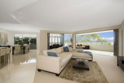 KINGSCLIFF OCEAN VIEW TERRACE By THE FIGTREE 5 - Accommodation Daintree 0