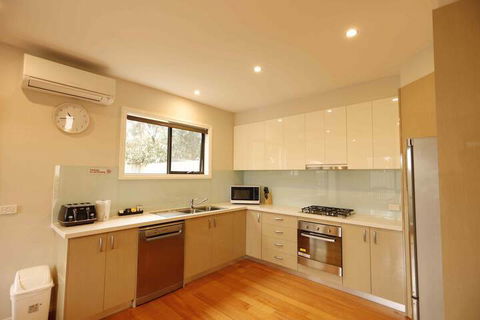 Apollo Bay Seal Apartments - Accommodation Daintree 2